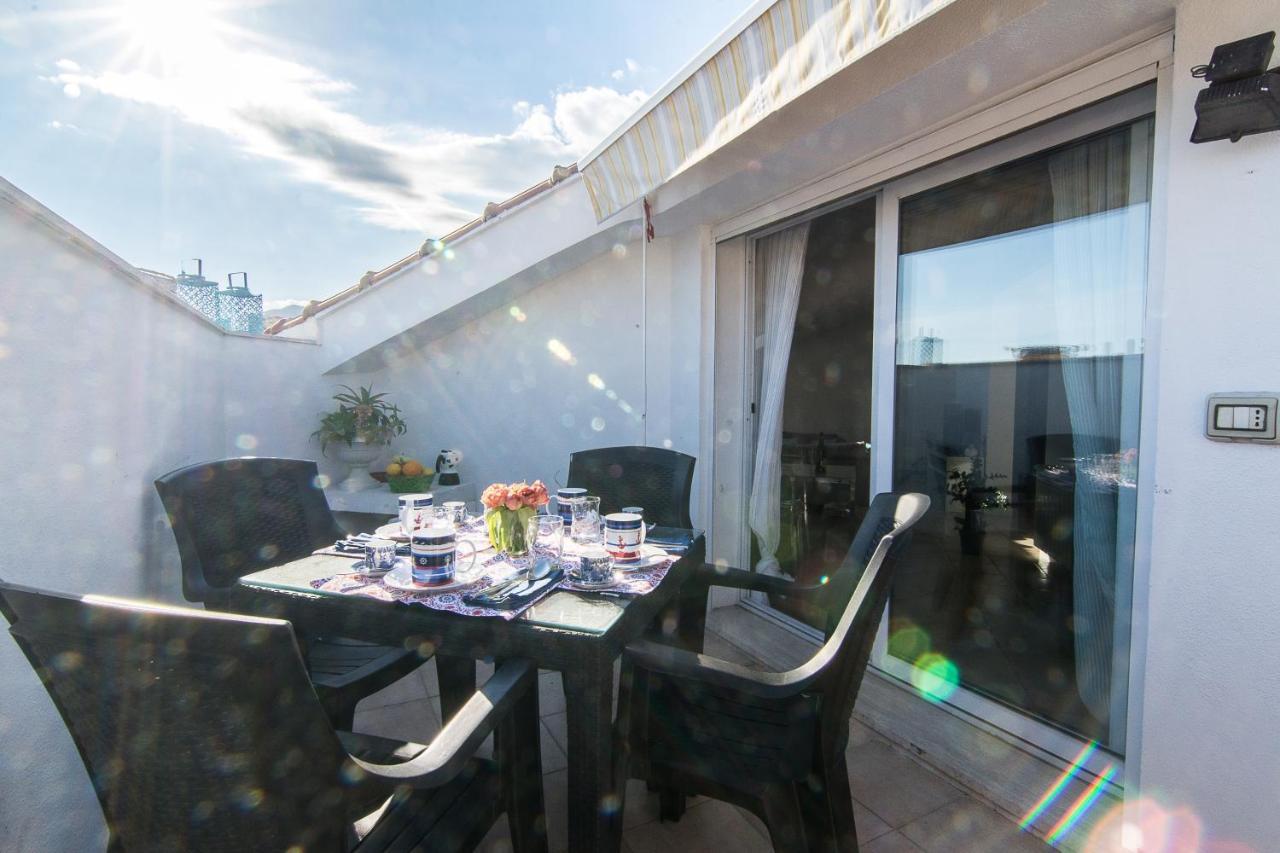 Penthouse Three Bedrooms 산레모 외부 사진